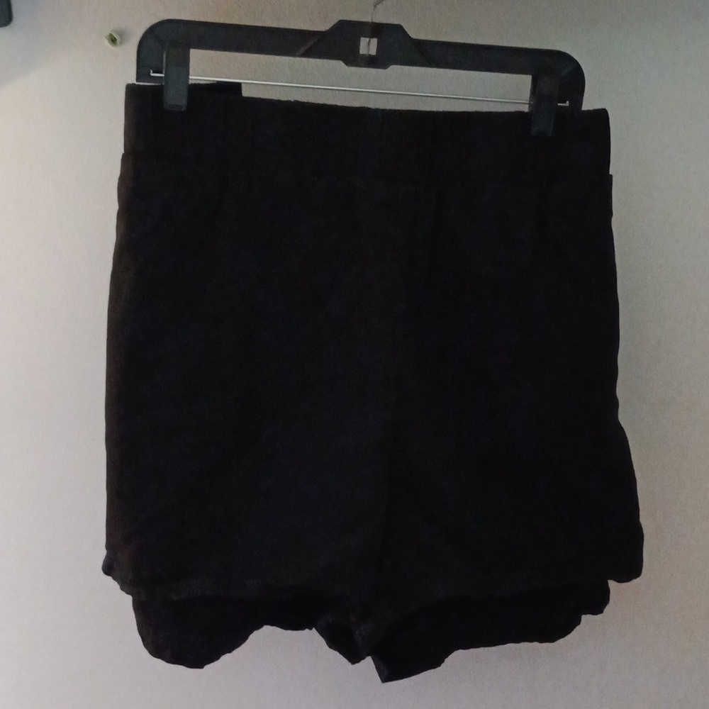 Pull on shorts with pockets